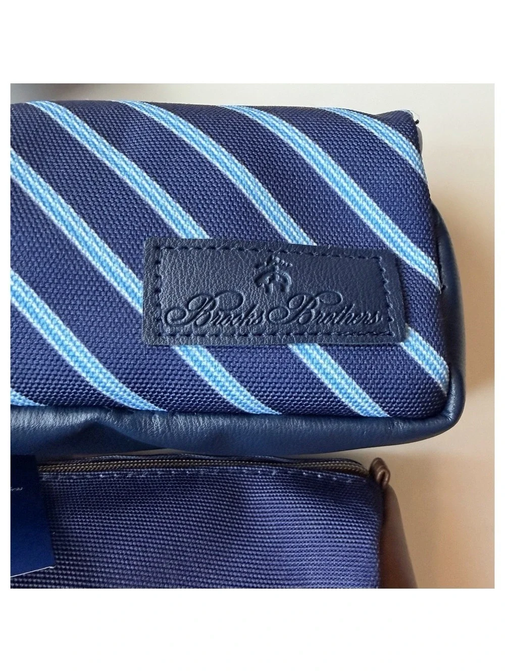 *2* United Airlines Brooks Brothers Amenity Travel Kit Blue Stripe 2026 Sealed